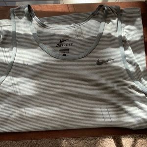 Large grey Nike men’s tank top